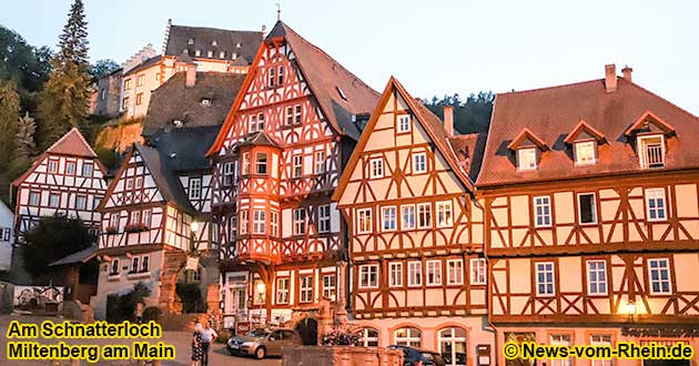 Das Schnatterloch am Marktplatz von Miltenberg unterhalb der Mildenburg, die aus dem 13. Jahrhundert stammt.